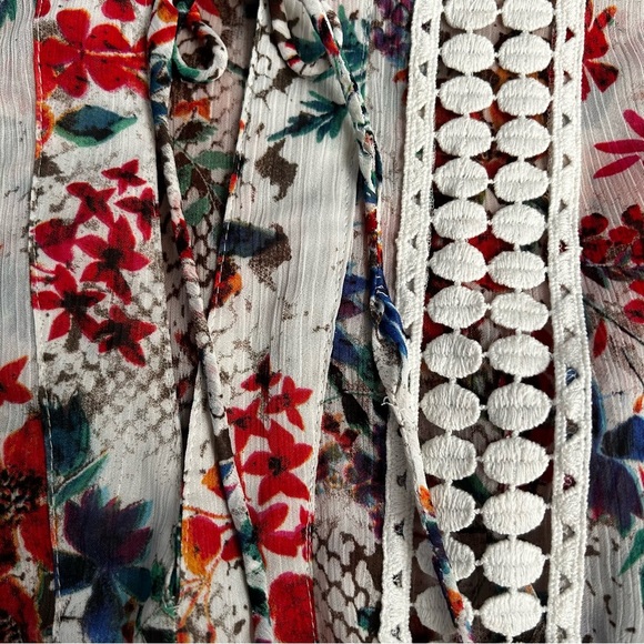 Black Rainn Multicolor Floral Sheer Round Neck Keyhole 3/4 Sleeve - Picture 8 of 8